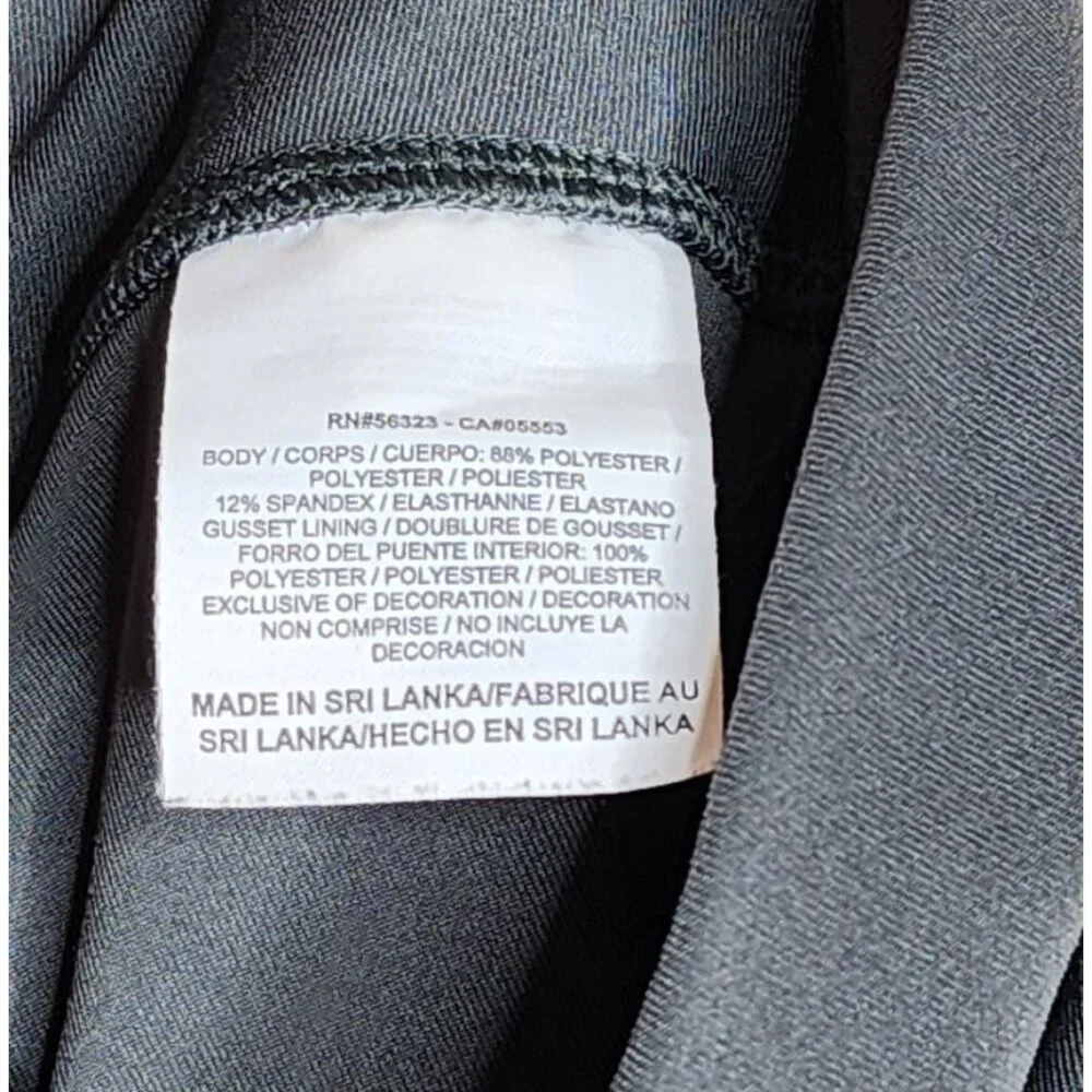 Nike Dri-Fit Cropped Leggings‎ size Small Black